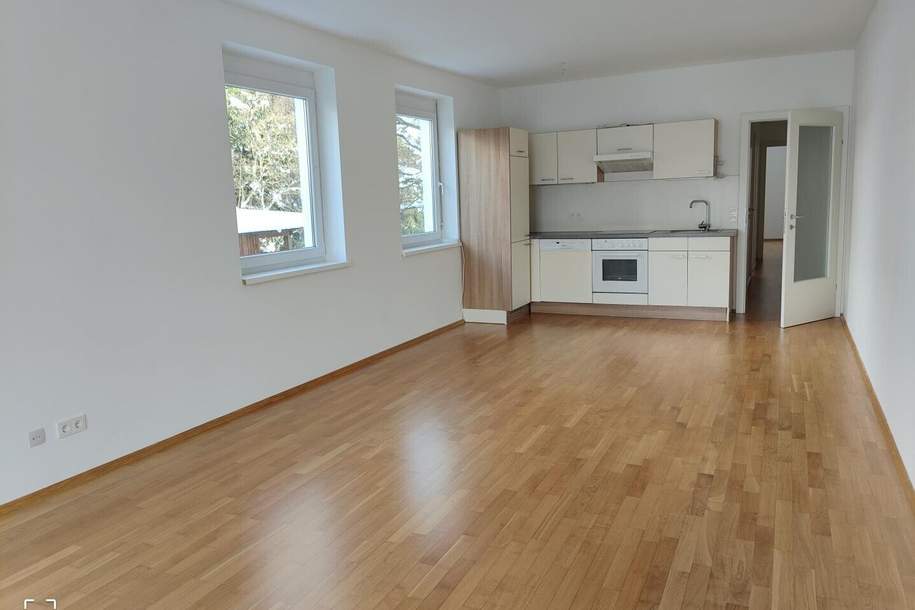 VERGEBEN: ZUR MIETE ! Helle, gut aufgeteilte 3-Zimmer-Wohnung mit Balkon in Liezen!, Wohnung-miete, 990,32,€, 8940 Liezen