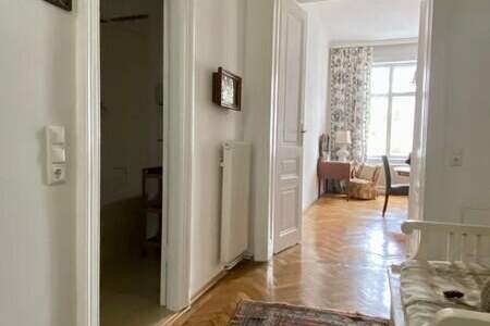 Wunderschöne, komplett möblierte 3 Zimmerwohnung mit einem kleinen, aber sehr feinen Klopfbalkon in sehr guter Lage des 9. Bezirks, Wohnung-miete, 1.495,00,€, 1090 Wien 9., Alsergrund