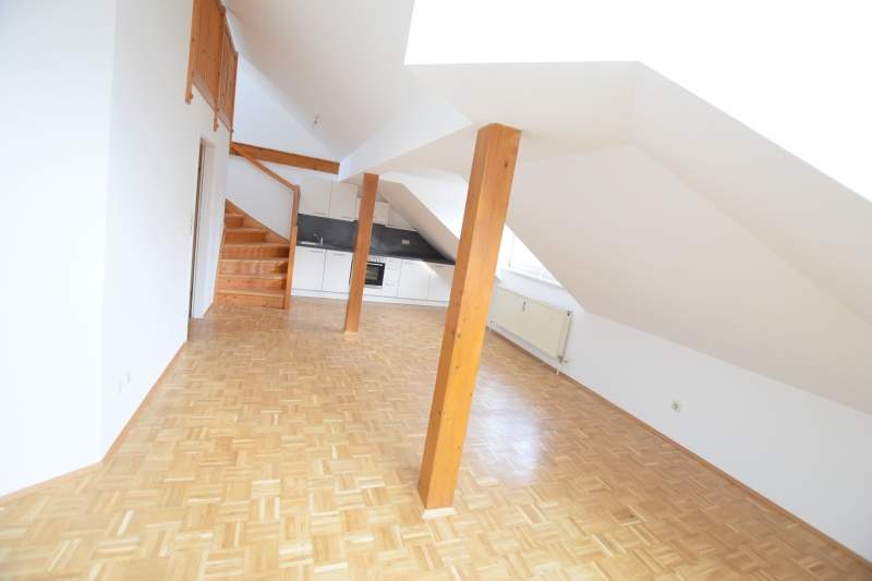8010 Graz: Außergewöhnliche Dachgeschoß-Altbauwohnung in Geidorf!, Wohnung-miete, 799,62,€, 8010 Graz(Stadt)