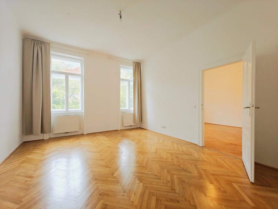 Weinzierlgasse: Charmante Altbauwohnung + U4-Nähe + Allgemeingarten/Balkon + Stilvolles Ambiente + Gegliederte Fassade