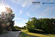 HERRLICHE AUSSICHT - Wunderschöner großer Vierkanthof mit Schwimmteich in absoluter grüner Ruhelage