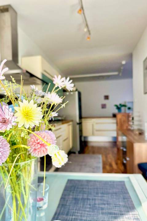 Familientaugliche 3 Zimmer-Wohnung mit Loggia