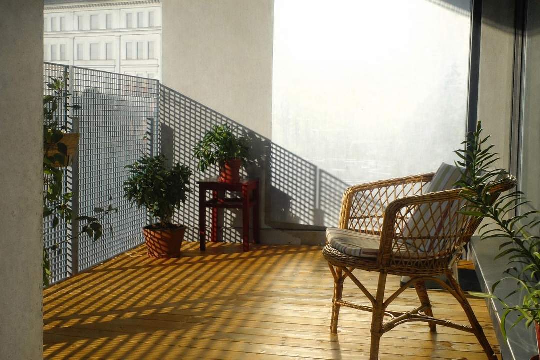 MODERNE "LOFT"-WOHNUNG MIT 24m² TERRASSE UND PARKBLICK IN ATTRAKTIVEM STADTVIERTEL