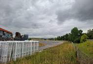 Direkt an der A1 alles Asphaltiert