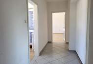 Ehemaliges Bankgebäude mit separater Wohnung im Obergeschoss
