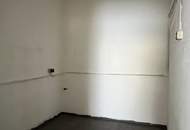 220 m² Geschäftsfläche für Büro/ Praxis/ Lokal mit großen Auslagenfronten nähe Hütteldorfer Straße!