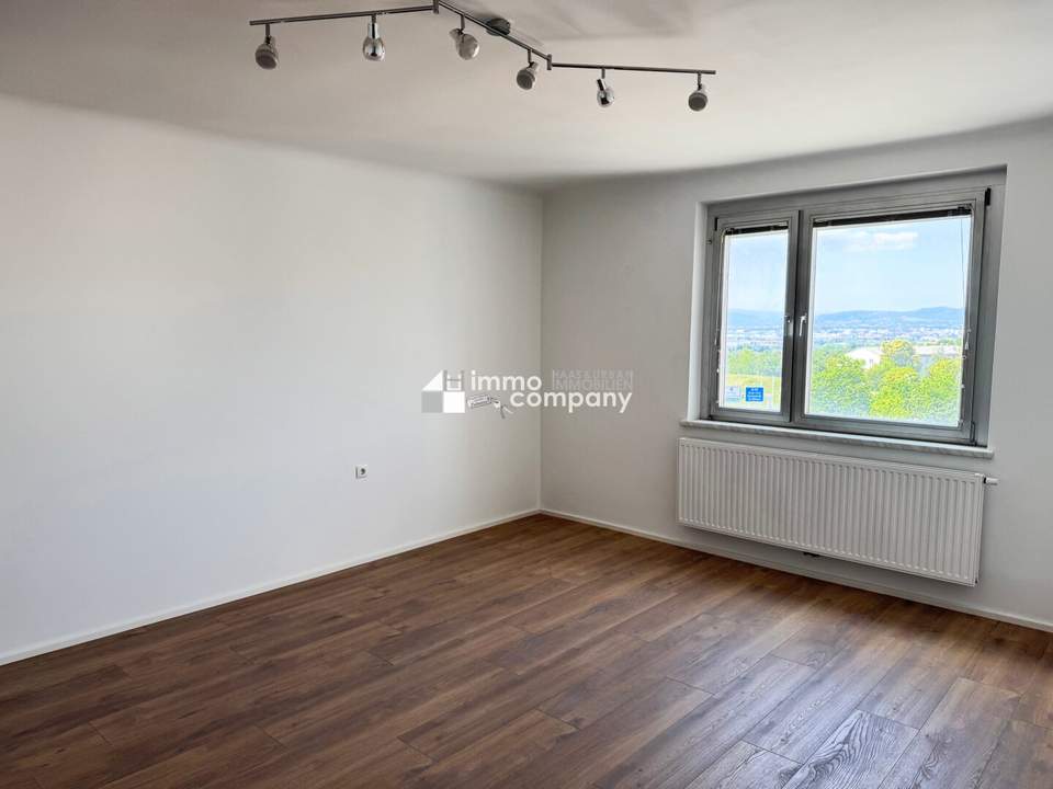 FRISCH RENOVIERT: Erstbezug nach Renovierung in Top-Lage PROVISIONSFREI !!!