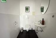 Helle Dachgeschoss-Wohnung mit West-Terrasse in ruhiger Seitengasse der Wattgasse und Hernalser Hauptstraße