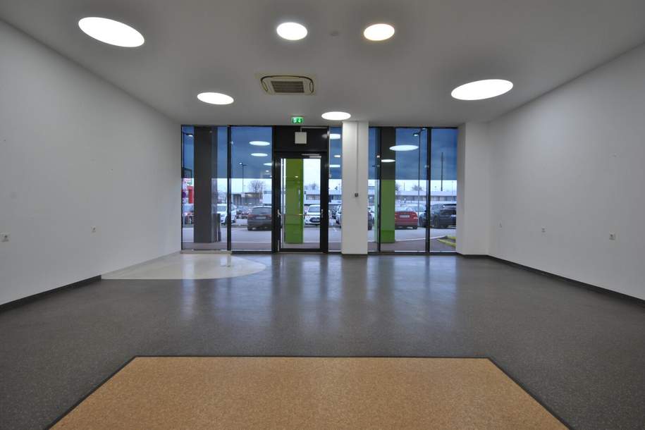 Geschäftslokal im Shopping Point Neunkirchen zu vermieten!, Gewerbeobjekt-miete, 1.332,95,€, 2620 Neunkirchen