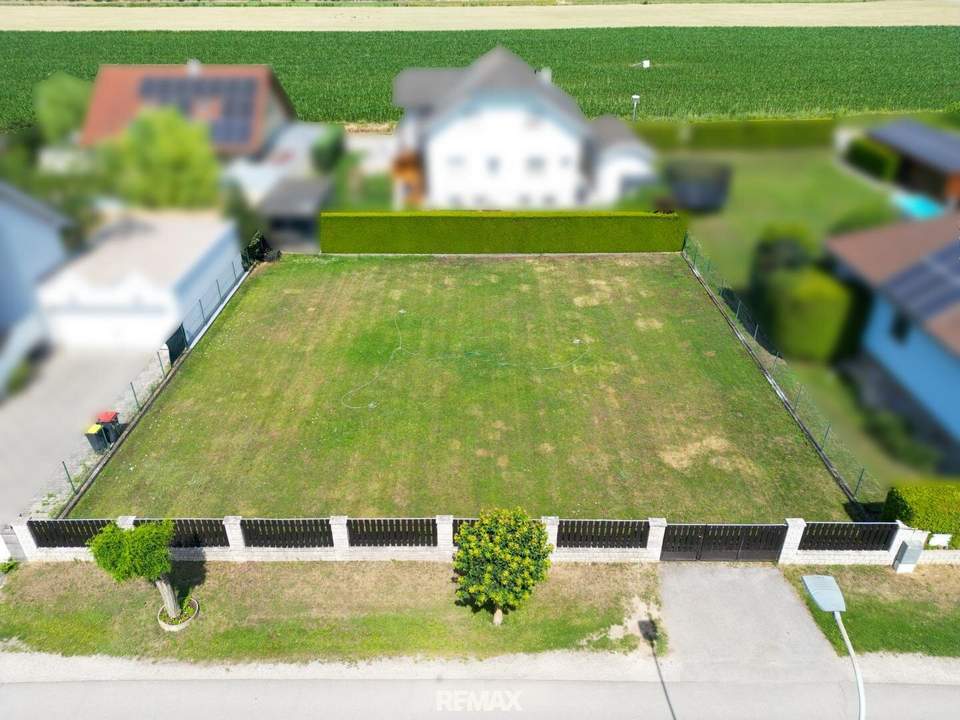 Grundstück mit Potenzial – Attraktive Investitionsmöglichkeit in ruhiger Wohnlage