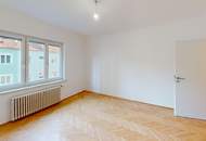 Frisch renovierte 4-Zimmer-Wohnung mit Balkon und Innenhofblick in zentraler Grazer Lage! Gleich anfragen - es lohnt sich!