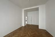 ERSTBEZUG - Helle 4-Zimmer Altbauwohnung mit 2 Bädern, 2 WCs, Abstellraum und Kellerabteil - UNBEFRISTET