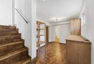 Ein Haus, viele Möglichkeiten | Großzügiges Zuhause mit zwei Wohnebenen und Ausbaureserve | 2 Küchen | Separate Eingänge | Garten mit viel Privatsphäre