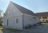 Gepflegte, geräumige Mietwohnung im stilechten Bauernhaus