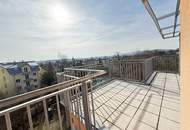 Freifläche auf zwei Terrassen mit Schönbrunnblick und Blick auf Steinhofkirche: neu sanierte und klimatisierte 2-Zimmer-Wohnung!