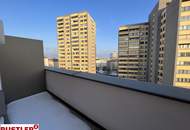 Helle Neubauwohnung mit Terrasse!