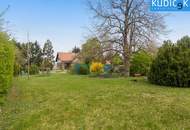 Aufgeschlossenes und ebenes Eckgrundstück in GF-Süd