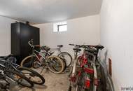 ERSTBEZUG nach Sanierung | 3 Zimmer + separate Küche | Tageslicht-Bad | Tischler-Küche mit Siemens Geräten | Freier Mietzins