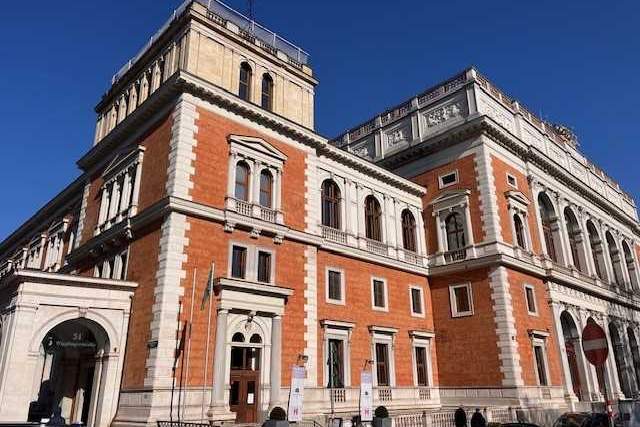 Wiener Börse - Moderne Bürofläche in geschichtsträchtigem Altbau, Gewerbeobjekt-miete, 19,90,€, 1010 Wien 1., Innere Stadt