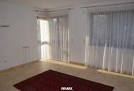 Top gepflegte Räumlichkeiten - Ideal für Büro/Praxis in ruhiger Lage