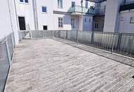 TERRASSENHIT, U3-Nähe, gepflegte 61 m2 Neubau mit 45 m2 Terrasse, 2 Zimmer, Einbauküche, Wannenbad, 3. Liftstock, Lorystraße