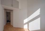 ++NEU++3 Zimmer Altbauwohnung (sanierungsbedürftig) - Umbau-Potenzial