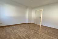 L(i)ebenswerter Neustart in Steyr Münichholz: stilvoll sanierte Wohnung mit ebenerdiger Dusche, hochwertigen Böden und großzügiger Raumaufteilung – perfekt für Zwei!