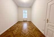 Preisreduktion! **Bestlage im Botschaftsviertel und neben Arenbergpark** Absolute Hof-Ruhelage mit Blick ins Grüne + Frisch renoviert + Traumhaft schönes Altbauhaus + Klassische Altbauwohnung