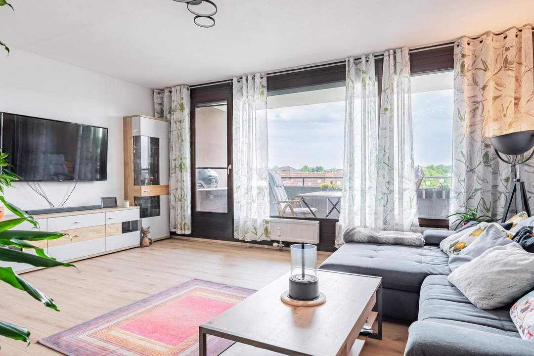 Sonnige Wohnfreude in Enns – Stilvolle 3-Zimmer-Wohnung mit Weitblick und Loggia