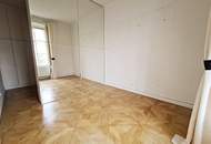 SCHUBERTRING NÄHE STADTPARK, 214 m2 Altbaubüro oder Kanzlei, 5 Zimmer, Küche, Parketten, 3. Liftstock