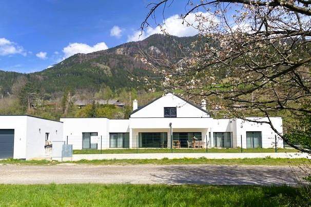 Stilvoll Wohnen in Payerbach – Exklusive Wohnqualität mit Wohlfühlfaktor, Wohnung-kauf, 475.000,€, 2650 Neunkirchen