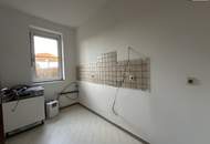 SUPER-LAGE! Neu sanierte, coole 2-Zimmer Gartenwohnung! Sonnenterrasse + großer Eigengarten + TIEFGARAGE in der Oberen Teichstraße, 8010 Graz!