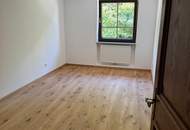 Generalsanierte Wohnung mit zwei Schlafzimmern – zentral und sofort verfügbar