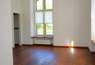 Großzügige Erdgeschosswohnung in einer schönen Villa am sonnigen Mondsee zu vermieten (Optional: Wohnen und Arbeiten unter einem Dach)