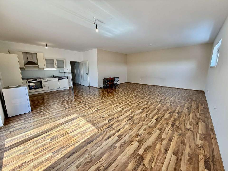 Großzügige 4-Zimmer-Wohnung mit Terrasse in Hartberg !