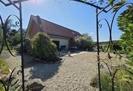 Tolles Landhaus mit angebautem Nebengebäude und Garten in sehr ruhiger und ebener Sonnenlage an einer Sackgasse