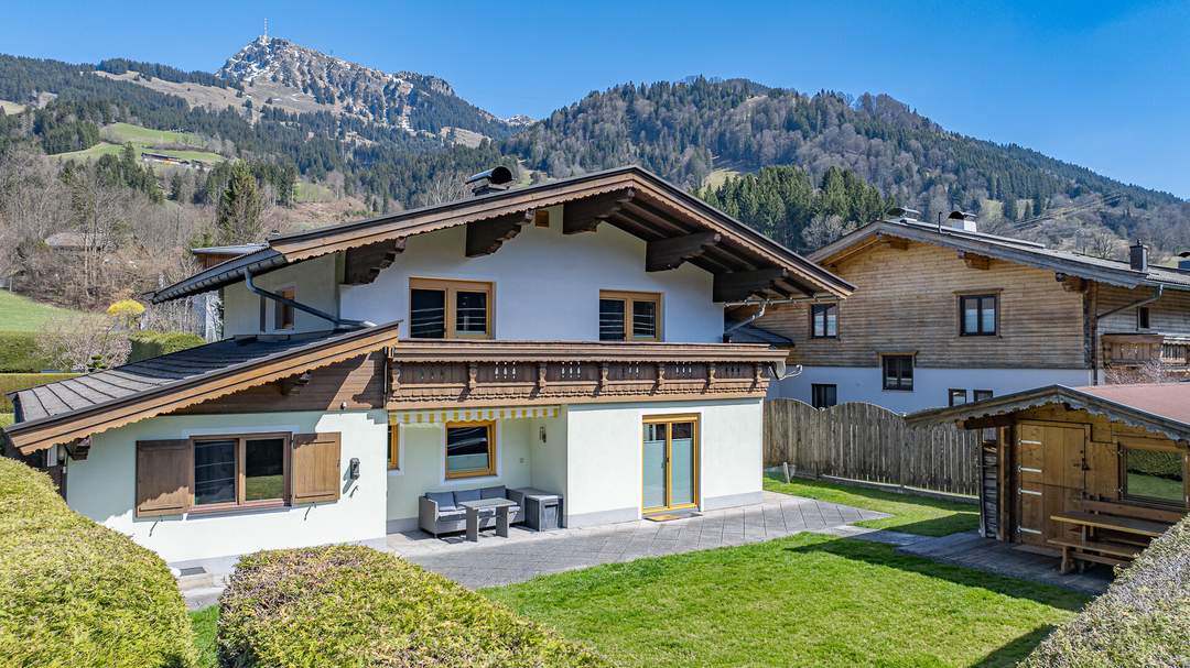 Wohnhaus mit 2 Einheiten & Freizeitwohnsitz