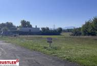Attraktives Baugrundstück mit Schneebergblick und Badesee Nähe