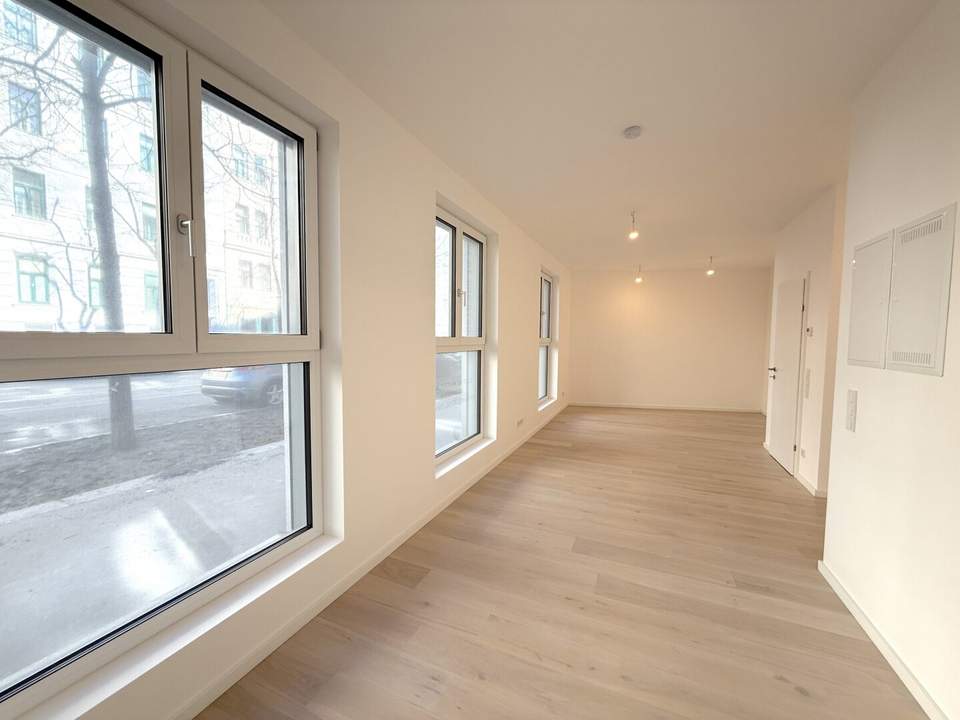 Straßenseitiges Büro auf der Hütteldorfer Straße zu verkaufen