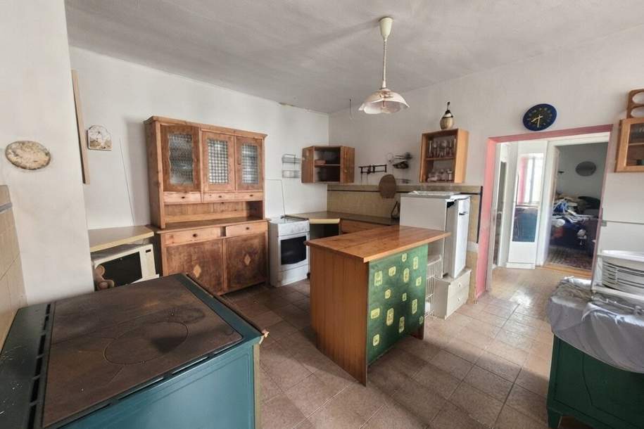 Traditionelles Bauernhaus mit großem Grundstück & Nebengebäuden – sanierungsbedürftig in 2051 Zellerndorf, Haus-kauf, 89.000,€, 2051 Hollabrunn