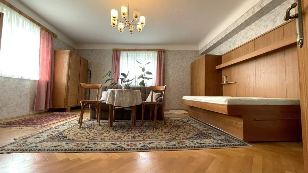 Rarität in 1170 Wien: 68m² Wohnung + 27m² separate Garçonnière + 35 m² Doppelgarage