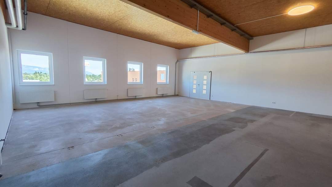 Bezugsfertige Räume 306 m² – vielseitig nutzbar im Shopping Point Neunkirchen zu vermieten!