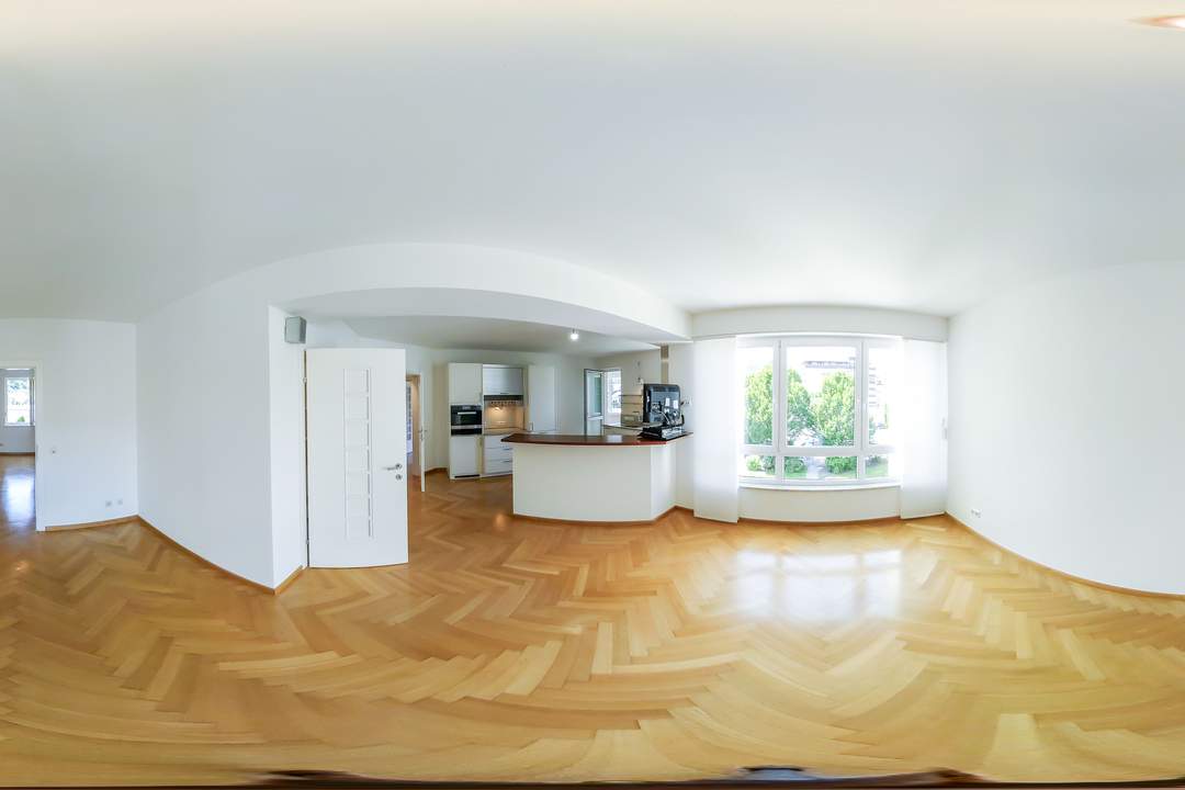 Exklusives Wohnen im Herzen von Bad Ischl – Wunderschöne Eigentumswohnung am Traunfluss mit zwei Loggien, Atelier & Stellplatz im ebenerdigen Parkhaus