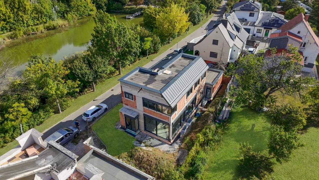 "Rhabarber-Rohbau-Rarität!"