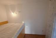 Gepflegte 2-Zimmer-Wohnung mit Sonnenbalkon und PKW-Abstellplatz