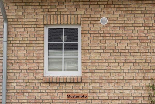 Einfamilienhaus mit Garage