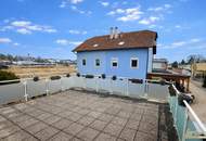Doppelhaushälfte in ruhiger Wohnstraße mit Garten und Pool!