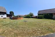 Geräumiges Bauernhaus samt großem Nebengebäude im Bauland