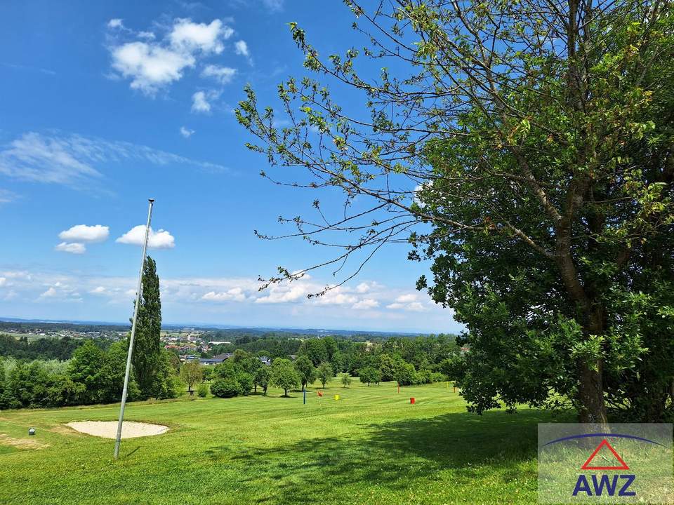 Wohnen - Arbeiten - Freizeit am Golfplatz!