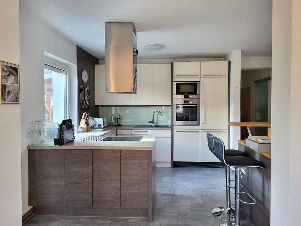 Einfamilienhaus mit großem, ebenen Garten!